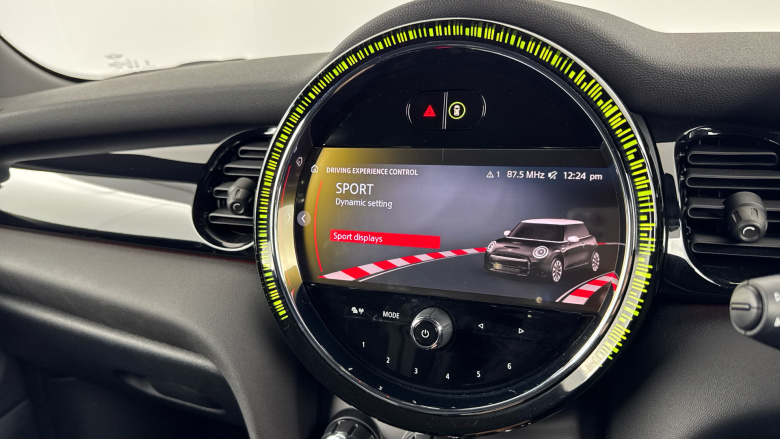 MINI Hatchback 1.5 Cooper Sport 3dr Auto Petrol Hatchback